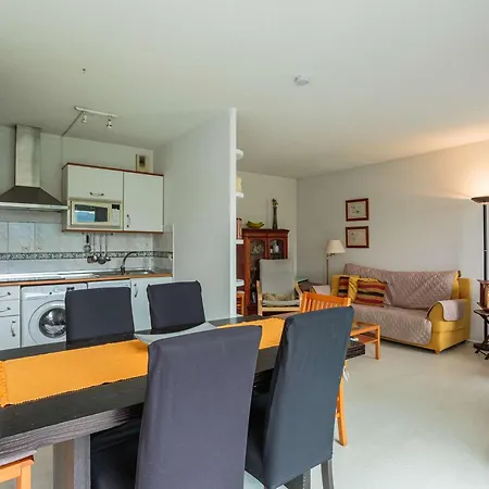 Bel Moderne Avec Piscine Et Parking Proche Frontiere A - Fr-1-2-359 Apartman