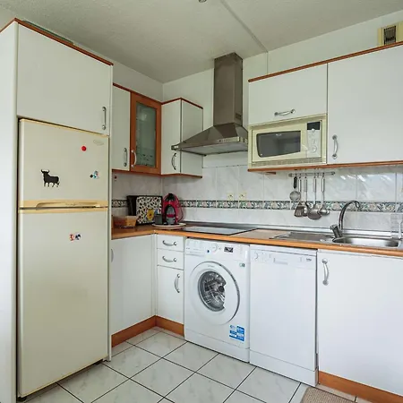 Apartman Bel Moderne Avec Piscine Et Parking Proche Frontiere A - Fr-1-2-359 *